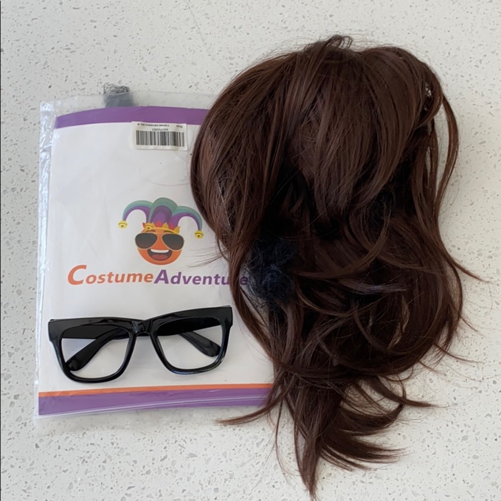 Velma Dinkey Wig and Glasses